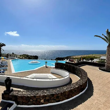 Nudist With Ocean View And One Bedroom In Lanzarote