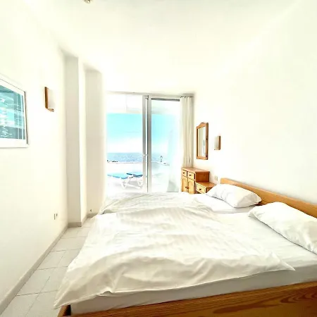 Nudist With Ocean View And One Bedroom In Lanzarote